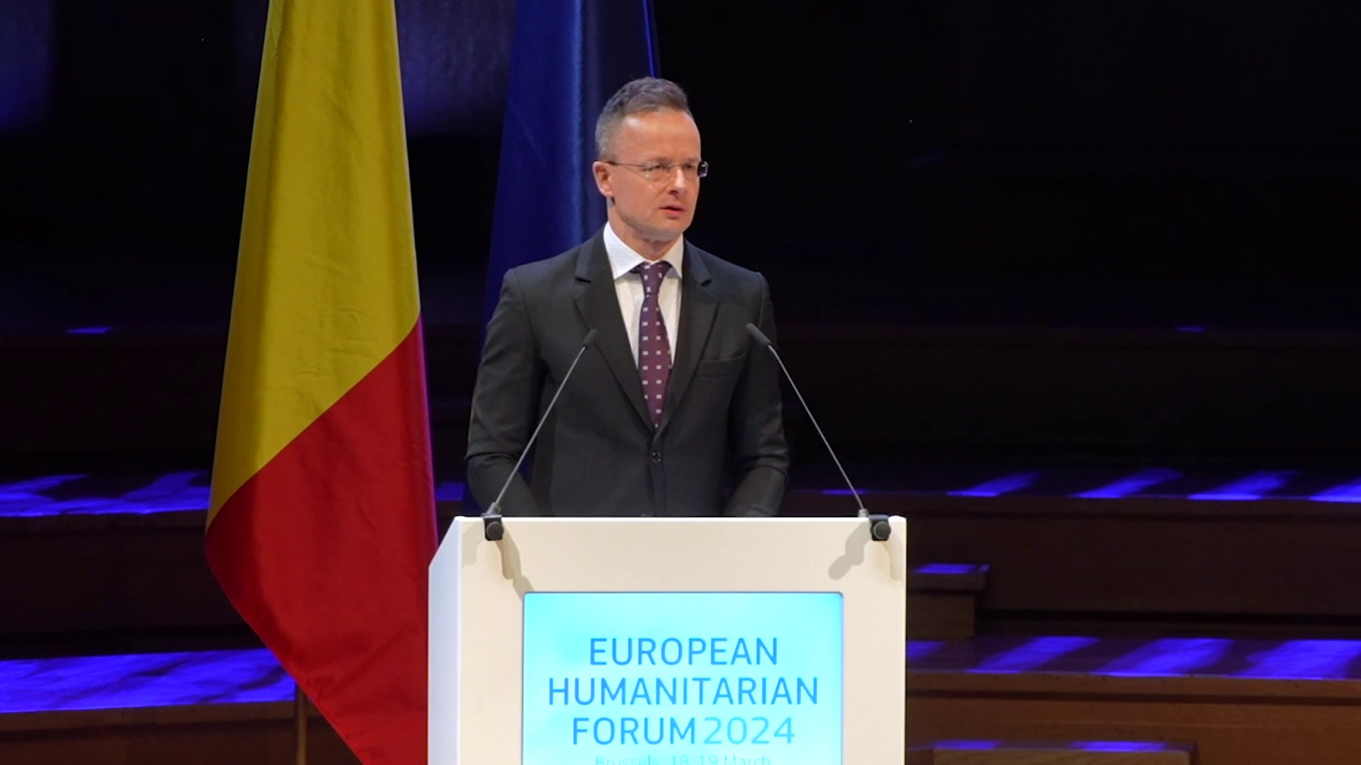 Szijjártó Péter miniszter szerint az emberiség globális humanitárius katasztrófával néz szembe + videó