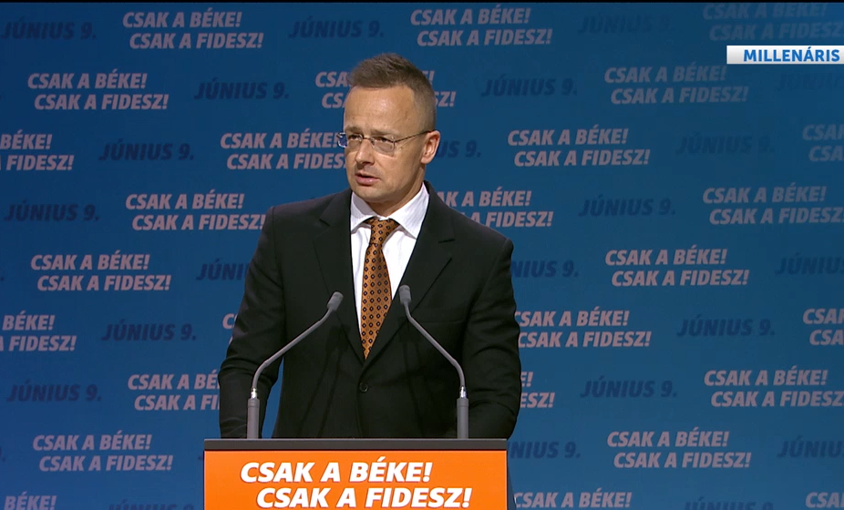 Szijjártó Péter: a béke színe a narancs, a béke neve Fidesz + videó