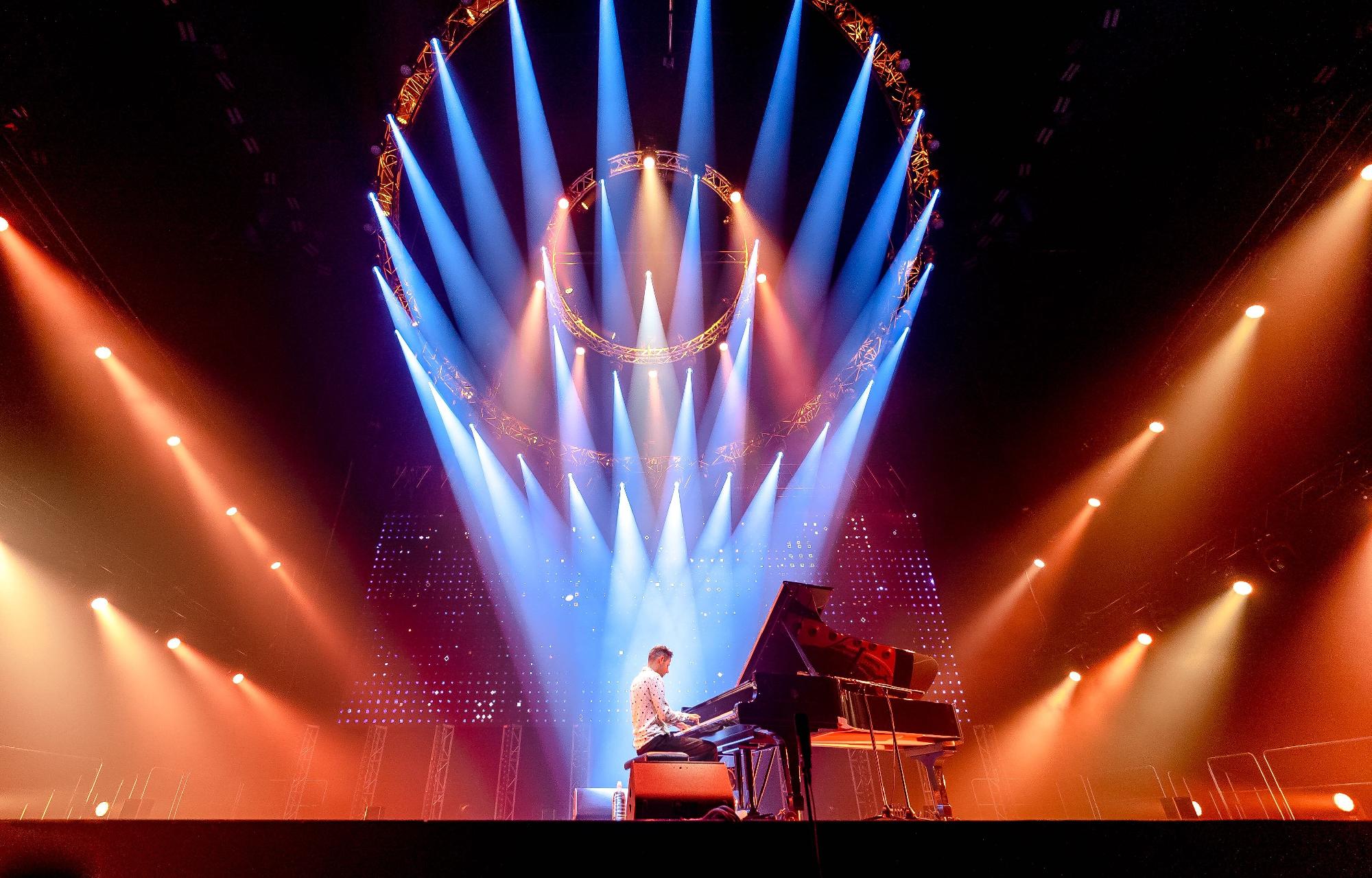 A világsztár magyar zongorazseni újra az MVM Dome-ban + videó
