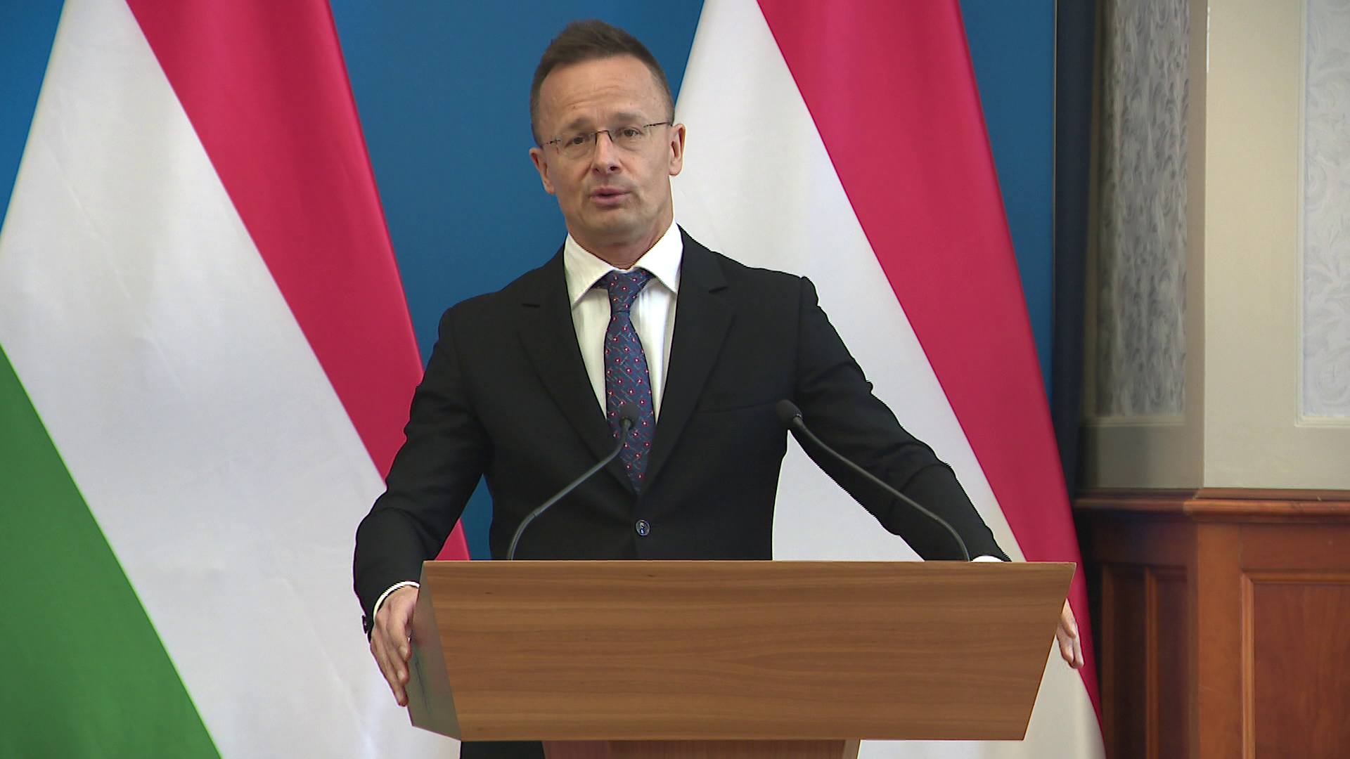 Fontos egyeztetés a cseh és a magyar külügyminiszter között Budapesten + videó